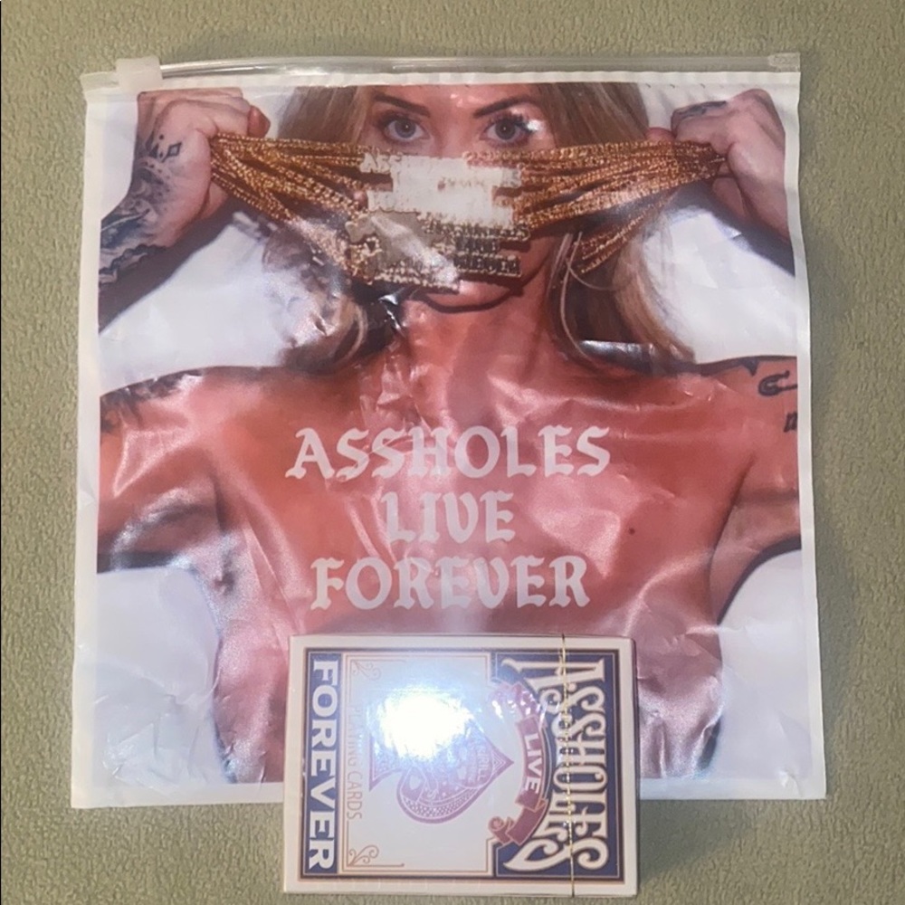 Assholes Live Forever Cards & Bag Linda Fi…